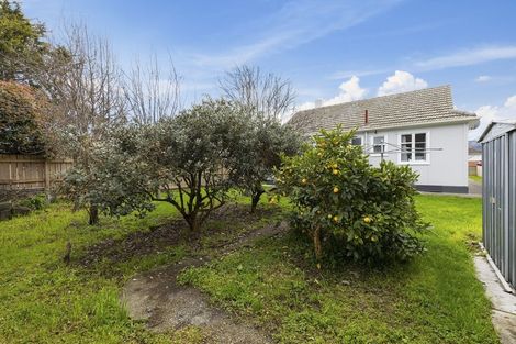 Photo of property in 180 Naenae Road, Naenae, Lower Hutt, 5011