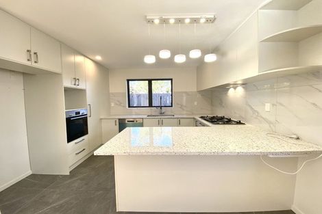 Photo of property in 39c Cutler Street, New Lynn, Auckland, 0600