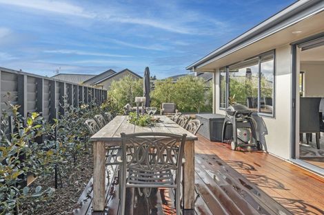 Photo of property in 14 Lakemere Way, Kinloch, Taupo, 3377