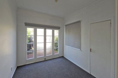 Photo of property in 17 Anzac Avenue, Onekawa, Napier, 4110