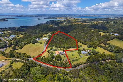 Photo of property in 121 Owhiwa Road, Parua Bay, Onerahi, 0192