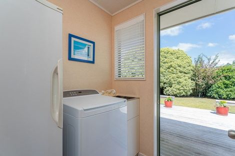 Photo of property in 11 Hawk Hill Crescent, Cooks Beach, Whitianga, 3591