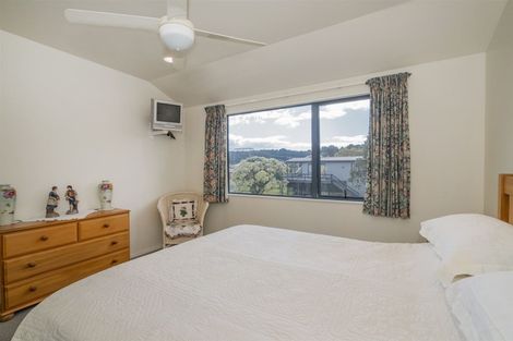 Photo of property in 1 Hardy Place, Cooks Beach, Whitianga, 3591