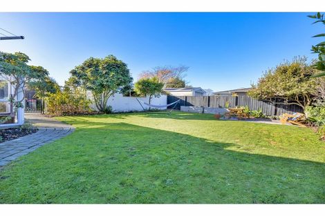 Photo of property in 257 Fifield Terrace, Opawa, Christchurch, 8023