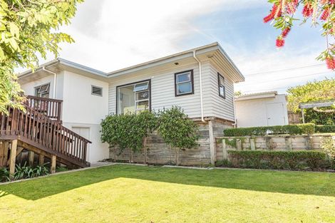 Photo of property in 27 Kent Road, Saint Johns Hill, Whanganui, 4501