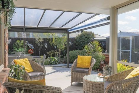 Photo of property in 19 Edgewater Grove, Whakatane, 3120