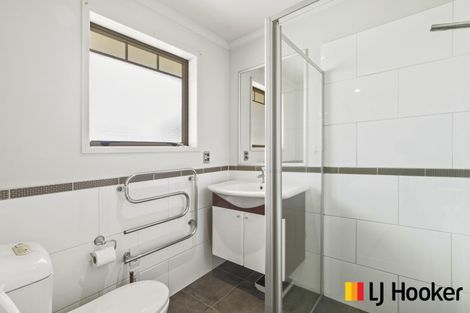 Photo of property in 33 Parkhaven Drive, Rosehill, Papakura, 2113