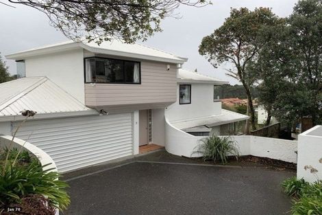 Photo of property in 2/8 Sunnynook Road, Sunnynook, Auckland, 0620