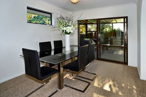 Photo of property in 1/10 Rembrandt Place, Burnside, Christchurch, 8053