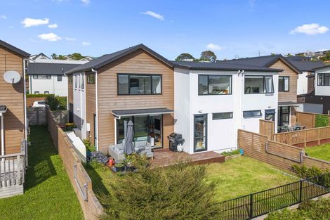 Photo of property in 10 Seafarer Crescent, Stanmore Bay, Whangaparaoa, 0932