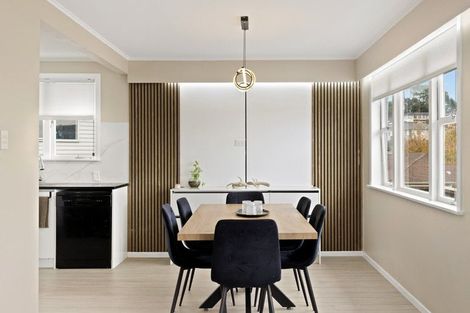 Photo of property in 11 Western View Court, Sunnyvale, Auckland, 0612