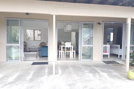 Photo of property in 3 Caroline Heights, Omaha, 0986