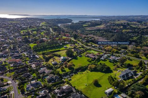 Photo of property in 306 Point View Drive, Dannemora, Auckland, 2016