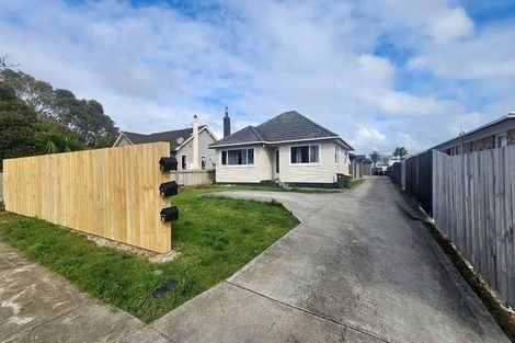 Photo of property in 8 Martin Road, Manurewa, Auckland, 2102