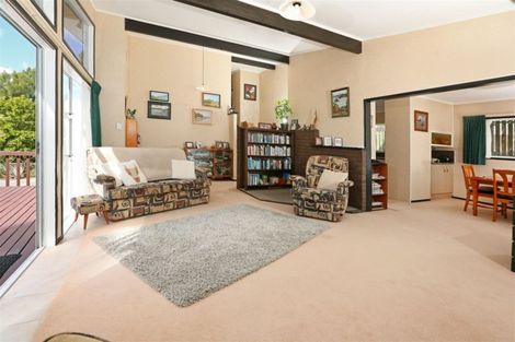 Photo of property in 29 Eyre Street, Henderson, Auckland, 0612