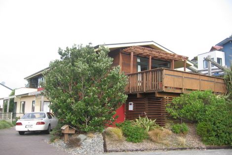 Photo of property in 10 Atamira Close, Churton Park, Wellington, 6037