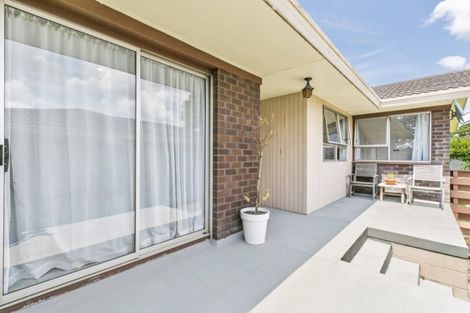 Photo of property in 32 Rushgreen Avenue, Pahurehure, Papakura, 2113