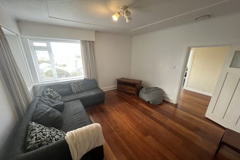 Photo of property in 162 Sutherland Road, Lyall Bay, Wellington, 6022