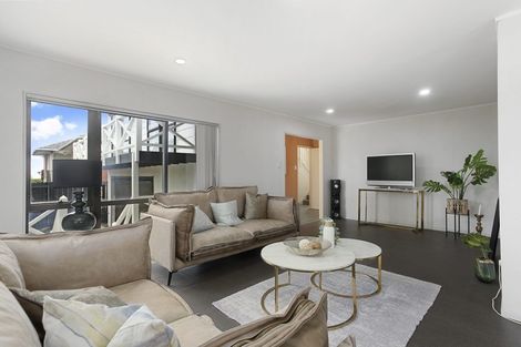 Photo of property in 2/23 Beatrice Avenue, Hillcrest, Auckland, 0627