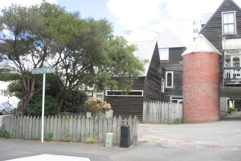 Photo of property in 2/1 Cottleville Terrace, Thorndon, Wellington, 6011