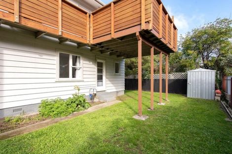 Photo of property in 186a Queens Drive, Lyall Bay, Wellington, 6022