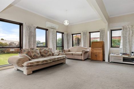 Photo of property in 113 Peverel Street, Riccarton, Christchurch, 8041