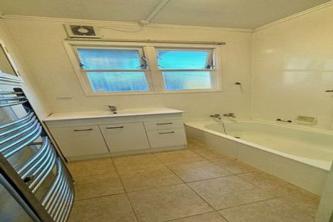 Photo of property in 57 Maupuia Road, Maupuia, Wellington, 6022