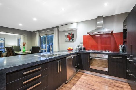 Photo of property in 33 Kahurangi Heights, Aotea, Porirua, 5024