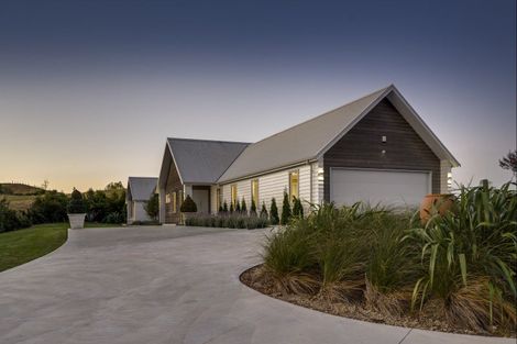 Photo of property in 1232 Taihape Road, Sherenden, Hastings, 4179