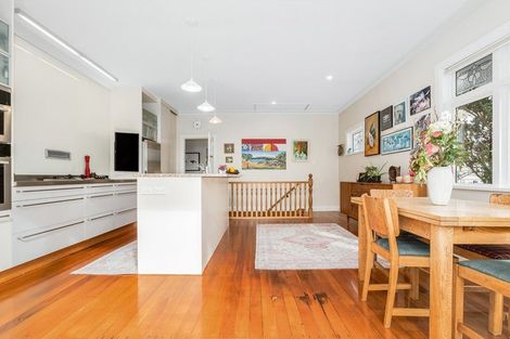 Photo of property in 9 Putnam Street, Northland, Wellington, 6012