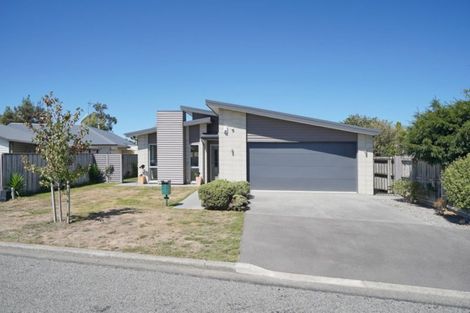 Photo of property in 28 Bank Street, Amberley, 7410