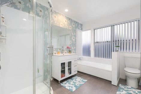 Photo of property in 2/304 Otumoetai Road, Otumoetai, Tauranga, 3110