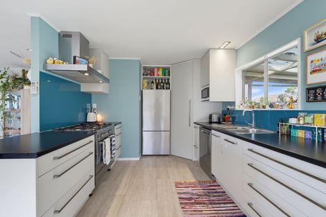 Photo of property in 3 Awatere Place, Snells Beach, 0920