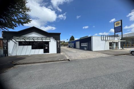 Photo of property in 379 Broadway, Stratford, 4332