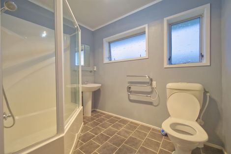 Photo of property in 2/73 Stanniland Street, Sunnyhills, Auckland, 2010