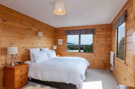 Photo of property in 13 Pine Ridge Terrace, Waikanae Beach, Waikanae, 5036