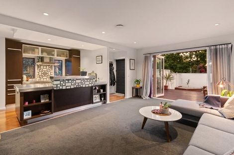 Photo of property in 40 Saint James Avenue, Papanui, Christchurch, 8053