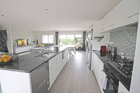 Photo of property in 27 Trauzer Place, Flagstaff, Hamilton, 3210