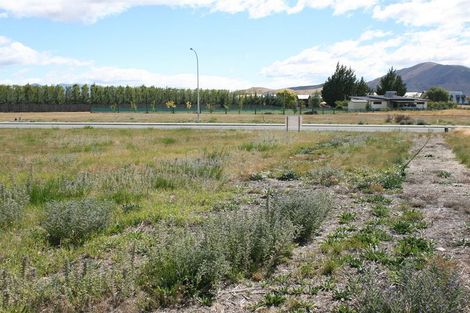 Photo of property in 12 Cirrus Place, Omarama, 9412