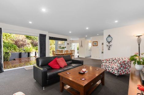 Photo of property in 36e Erlestoke Crescent, Churton Park, Wellington, 6037