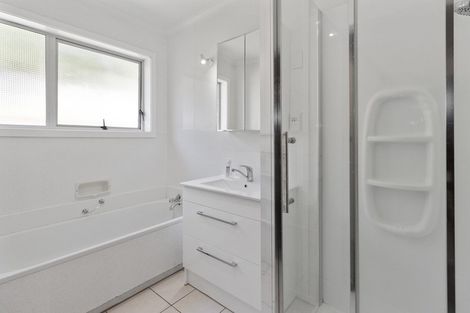 Photo of property in 1 Dillon Place, Hamilton East, Hamilton, 3216