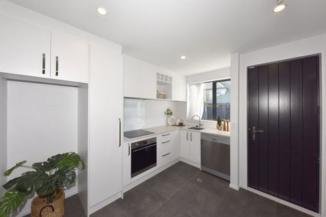 Photo of property in 2/111 Edgeware Road, St Albans, Christchurch, 8014