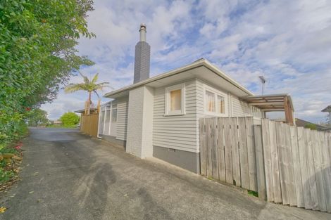 Photo of property in 1/456 Glenfield Road, Glenfield, Auckland, 0629