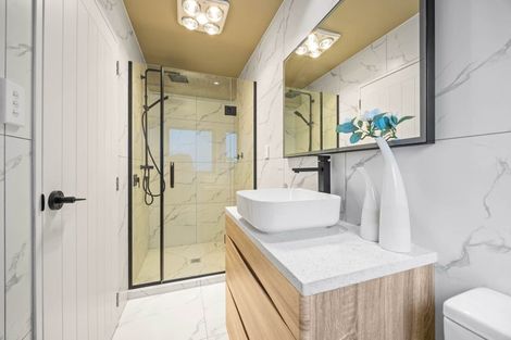 Photo of property in 21b Wells Road, Bucklands Beach, Auckland, 2012