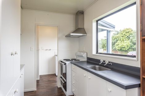 Photo of property in 2 Spackman Crescent, Paraparaumu, 5032