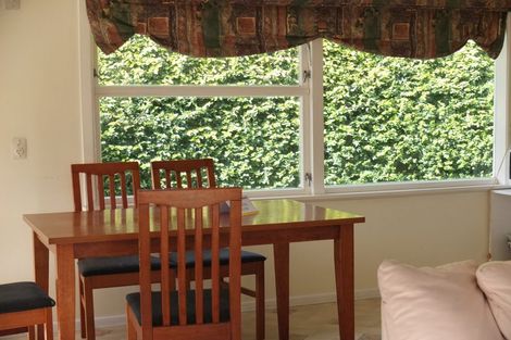 Photo of property in 27 Bernard Street, Chedworth, Hamilton, 3210