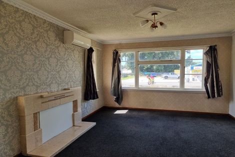 Photo of property in 16 Curletts Road, Sockburn, Christchurch, 8042