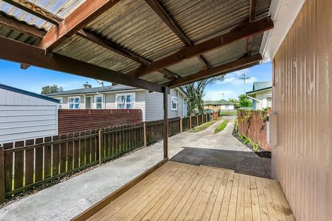 Photo of property in 6 Harris Street, Te Puke, 3119