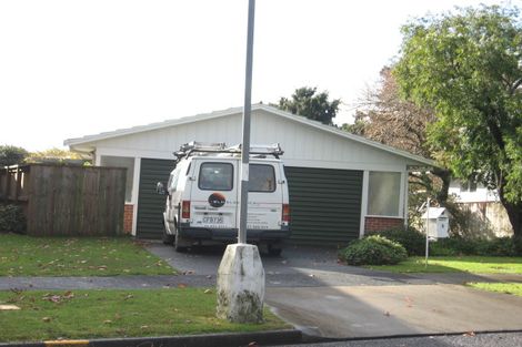 Photo of property in 6 Frank Place, Hillpark, Auckland, 2102