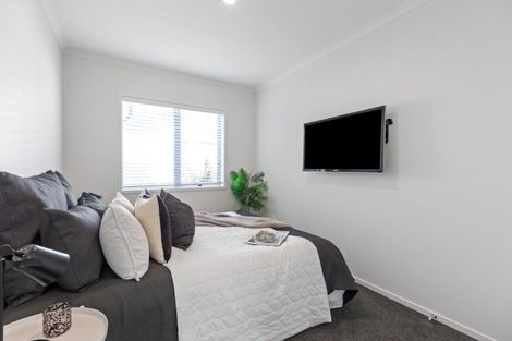 Photo of property in 10 Rochfort Crescent, Pyes Pa, Tauranga, 3112